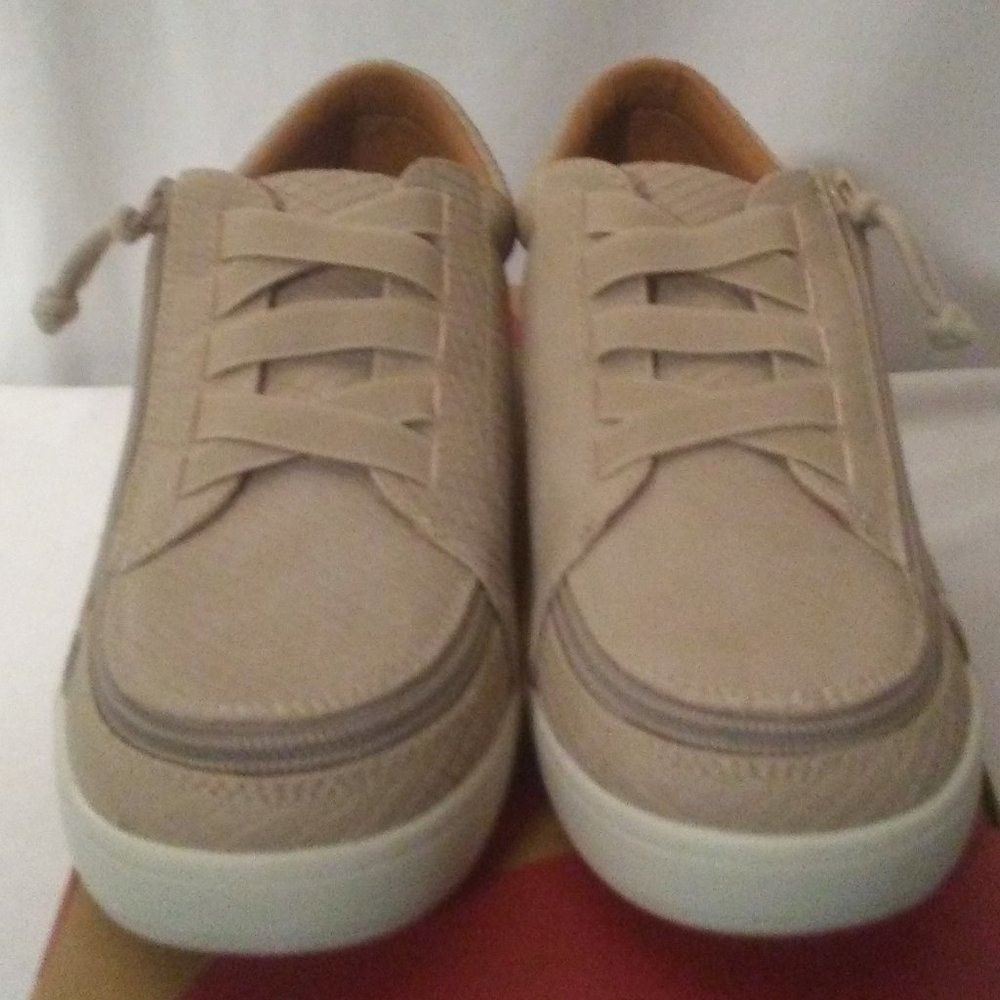 BILLY Tan Low-Heel Gore Sneakers - Size 8.5M Women